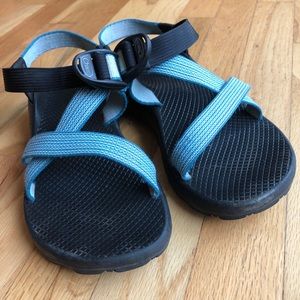 Chaco river sandals 💦